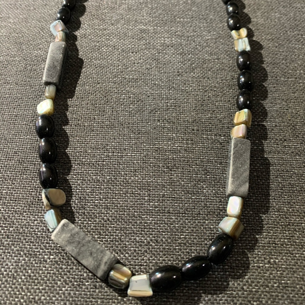 Bead necklace - Picture 2 of 7
